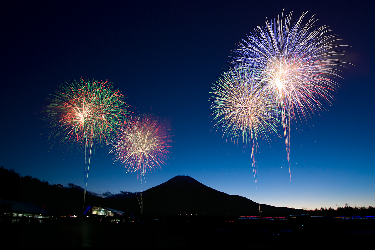 花の都公園で大人から子供まで楽しめる祭典が開催されます