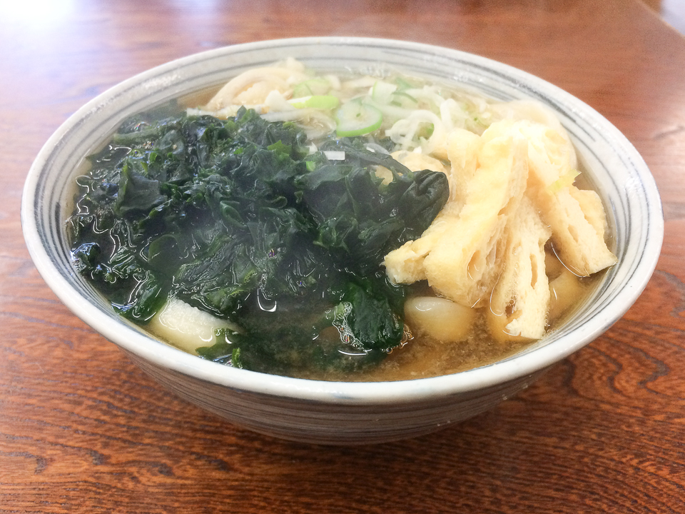 河口湖にある大人気店、吉田のうどんたけ川うどん