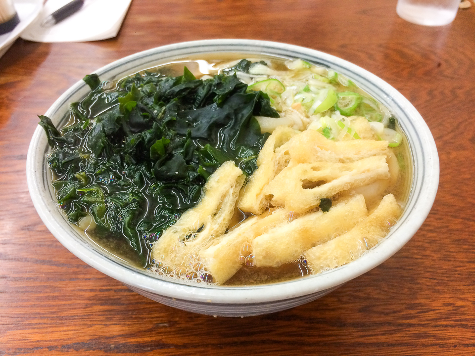 吉田のうどんの王道を感じる味　河口湖のたけ川うどん