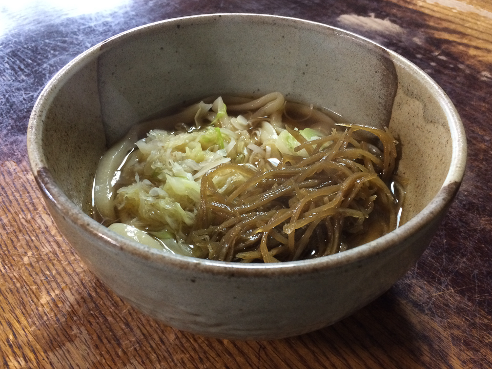 新倉山浅間公園にいちばん近い吉田のうどんしんたく