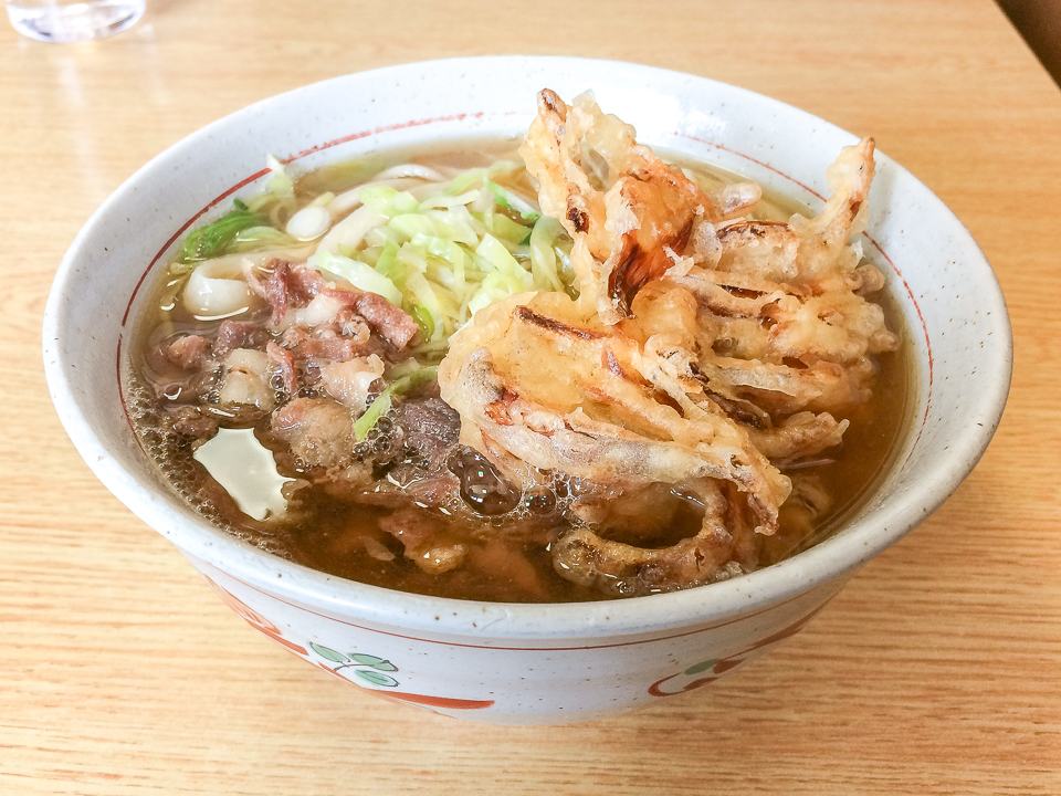 富士吉田うどんの人気店、富士急ハイランド近くの美也樹（みやき）