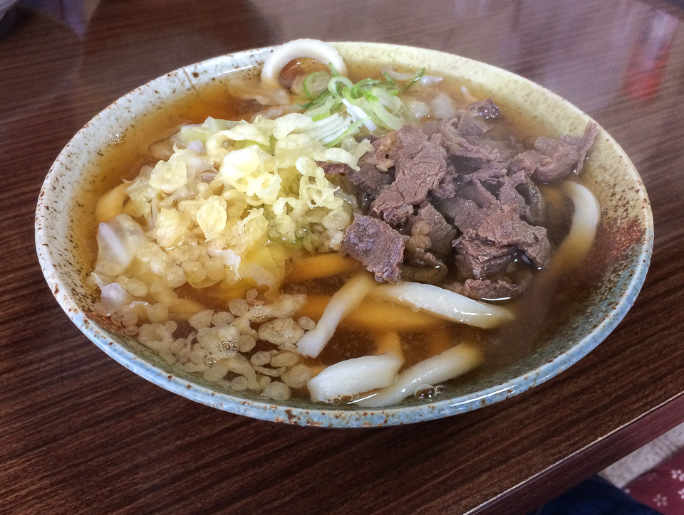 おすすめの富士吉田の味。吉田のうどん手打ちうどん東裏