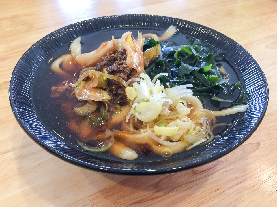 祝開店！たこ焼きやパフェもある、吉田のうどん店 うまいもの屋ひで