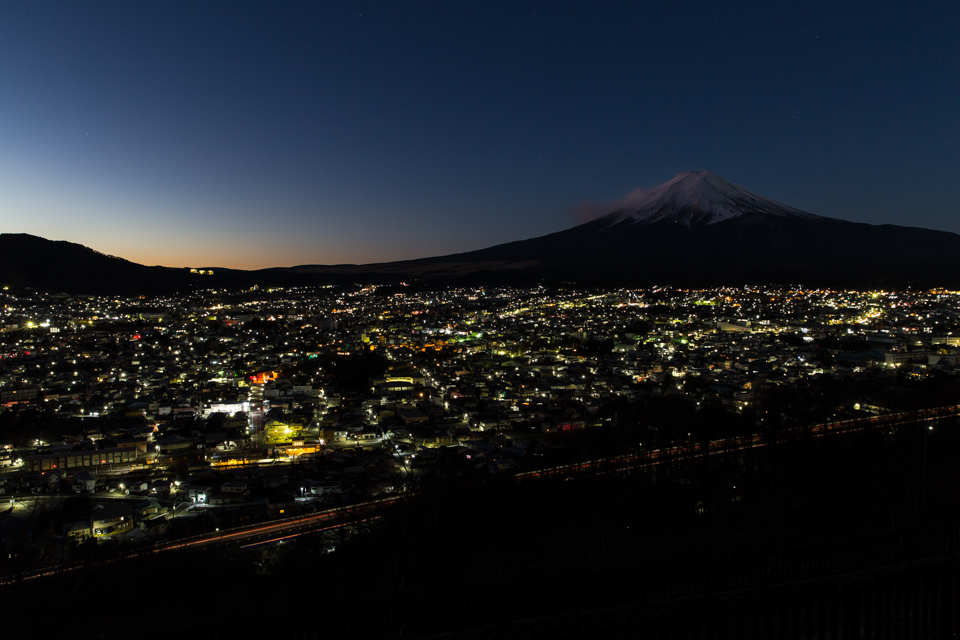 新倉山浅間公園からの富士山