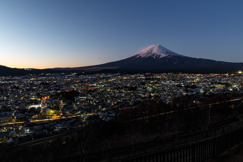 新倉山浅間公園からの富士山