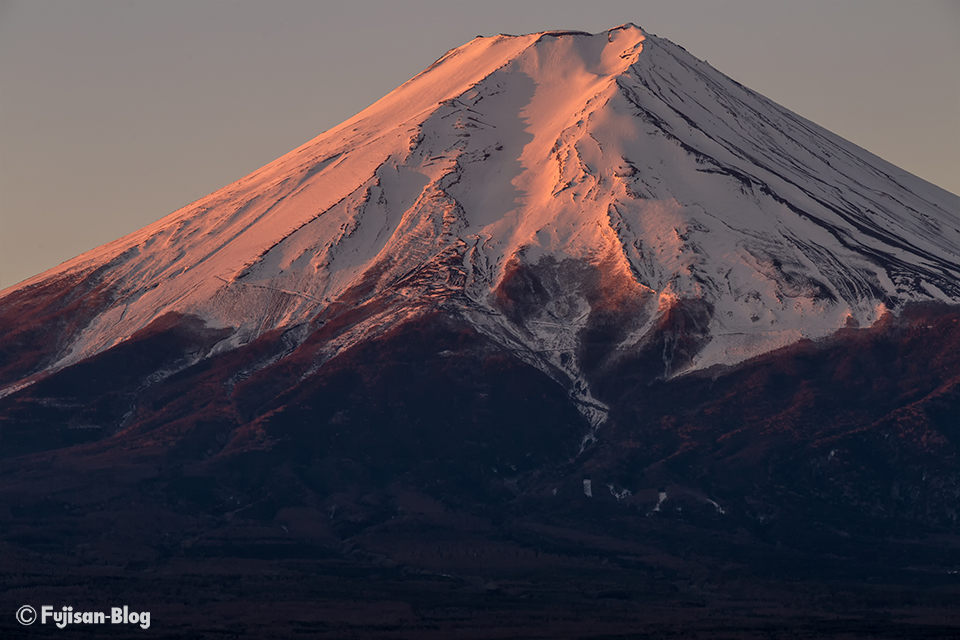 【富士山写真】富士吉田市から2017年2月の紅富士