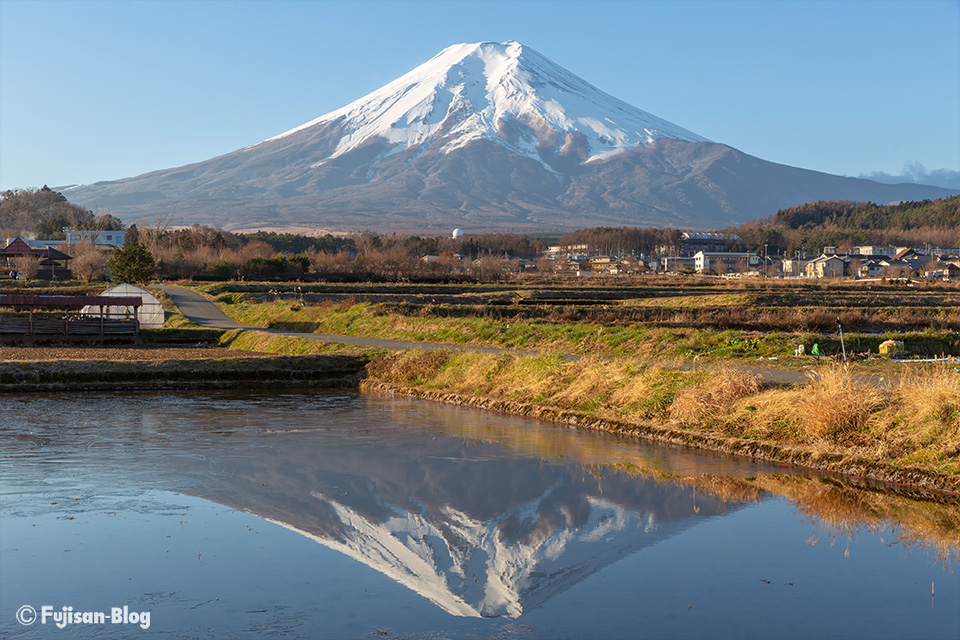 【富士山写真】富士吉田農村公園からの逆さ富士
