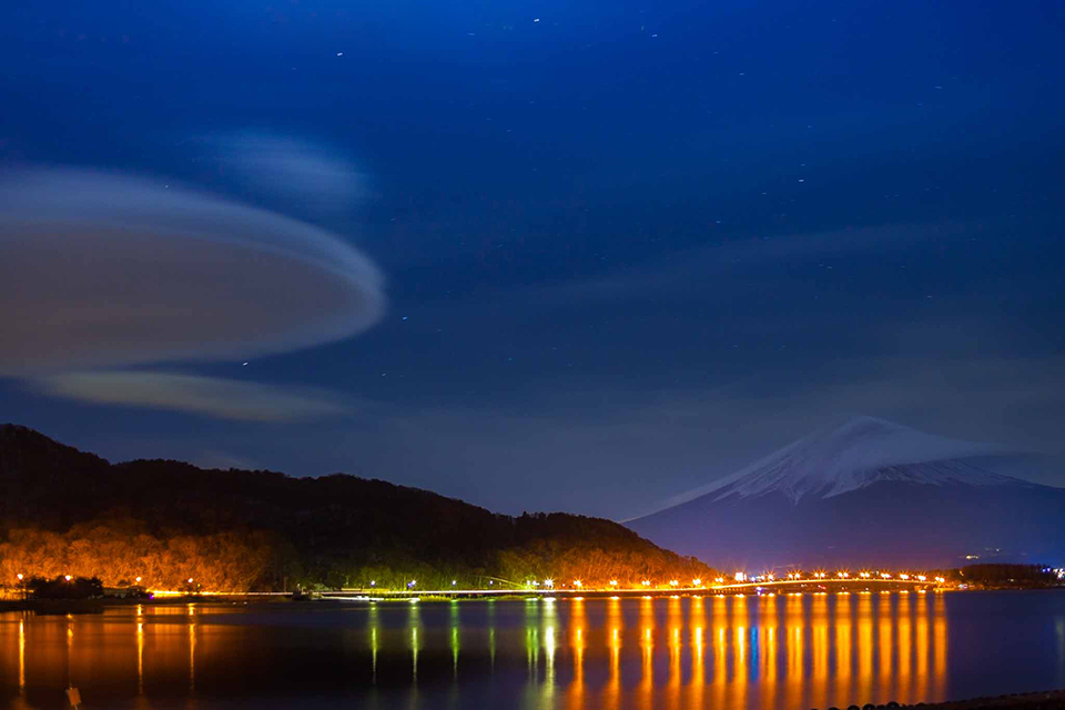 【富士山写真】 富士山と吊るし雲