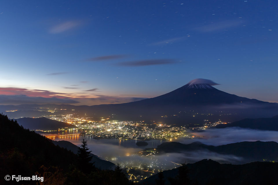 【富士山写真】 夜明けの新道峠へ