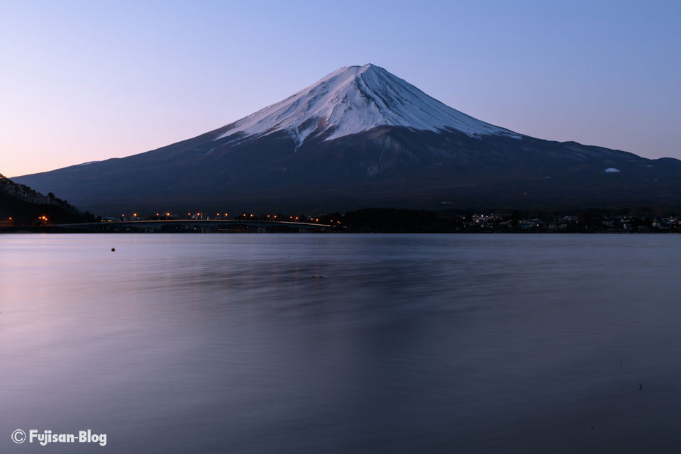 【富士山写真】 河口湖円形ホール前からの富士山