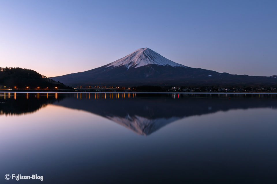 【富士山写真】 河口湖円形ホール前からの富士山