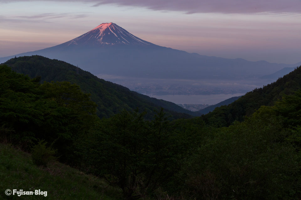 【富士山写真】 久しぶりに御坂峠天下茶屋からの富士山