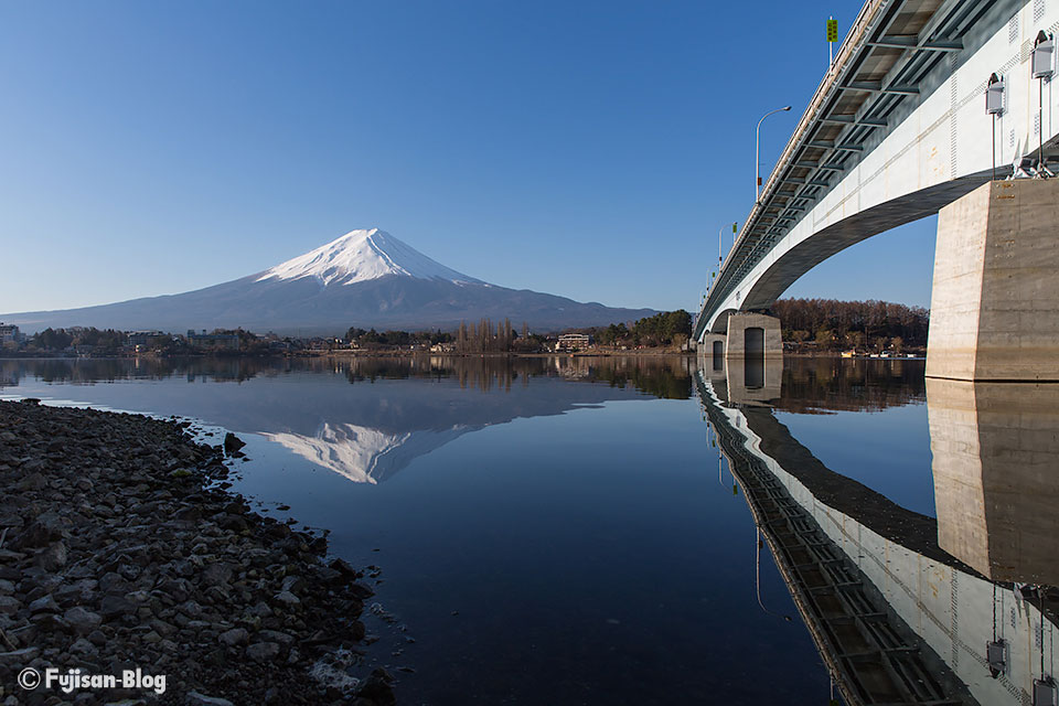 【富士山写真】河口湖からの富士山（逆さ富士）