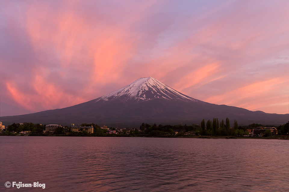 【富士山写真】大型連休最終日に河口湖からの夕焼けと富士山