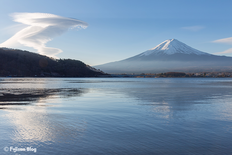 【富士山写真】2018年河口湖からの吊るし雲と富士山