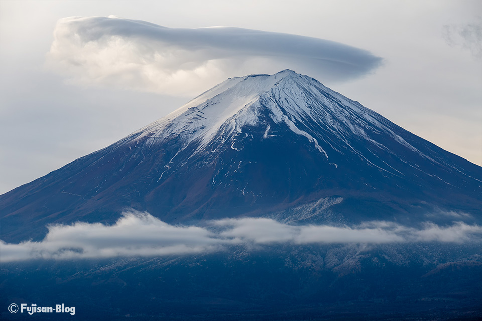 【富士山写真】2018年12月河口湖からの笠雲と富士山