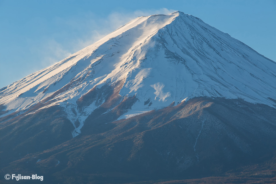 【富士山写真】河口湖から富士山から出る雪煙