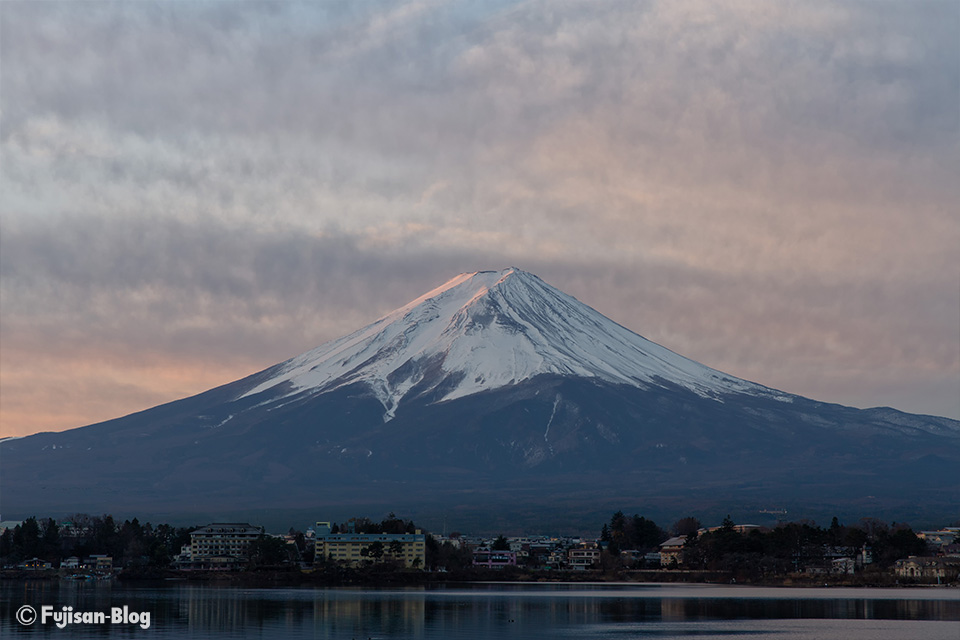 【富士山写真】河口湖からもう少しで朝焼け