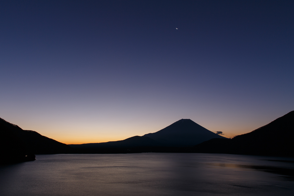 本栖湖からの富士山