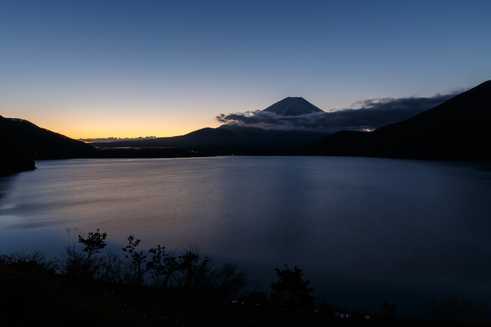 本栖湖からの富士山