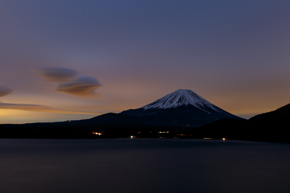 本栖湖からの富士山
