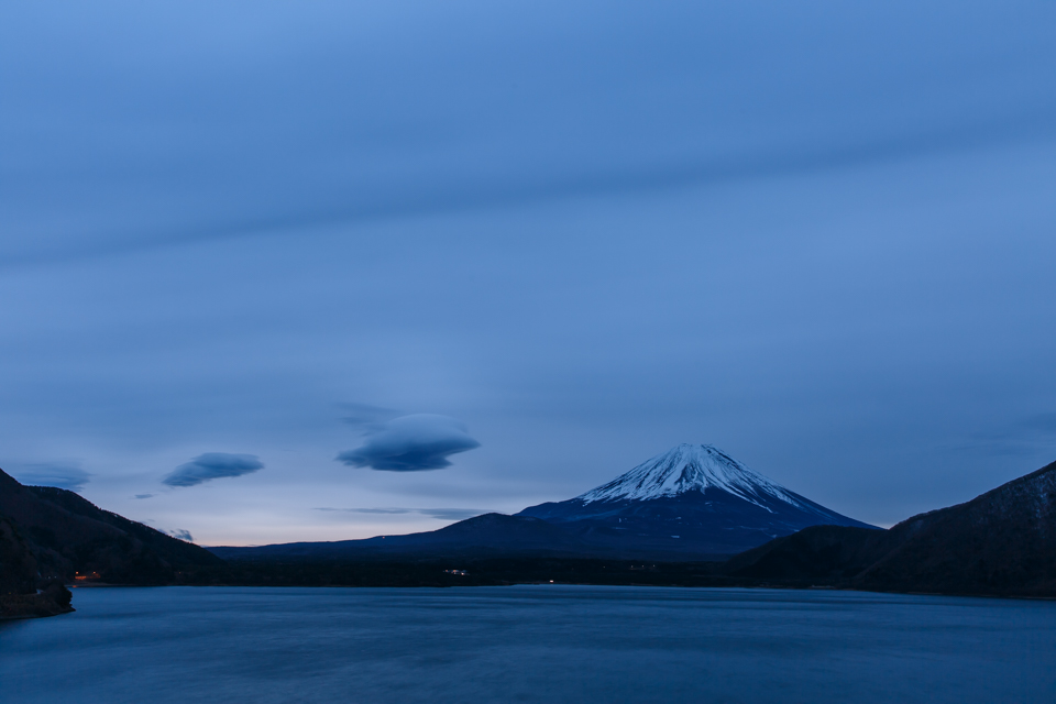 本栖湖からの富士山