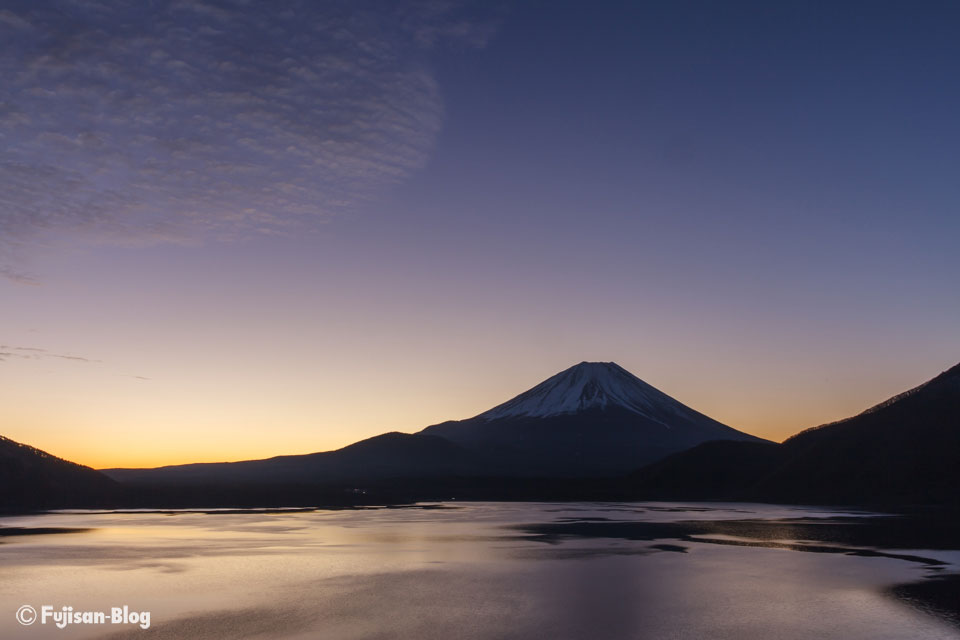 本栖湖からの富士山