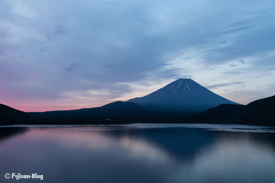 本栖湖からの富士山