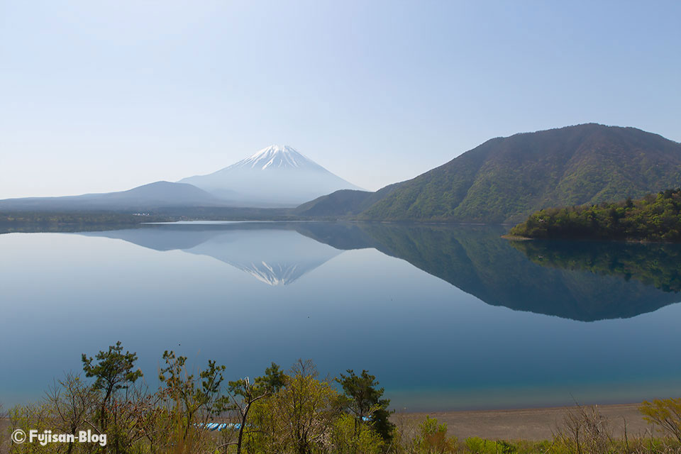 本栖湖からの逆さ富士