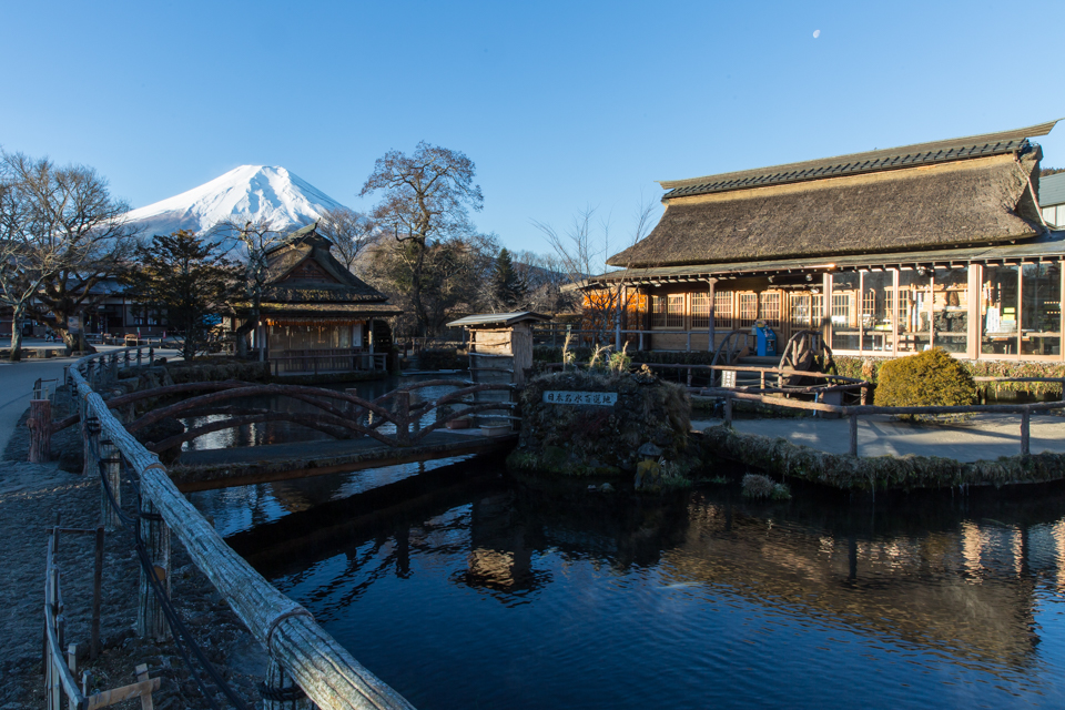 忍野八海からの富士山