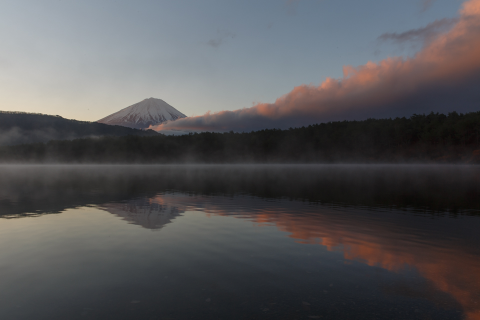 【富士山写真】 本栖湖から西湖へ
