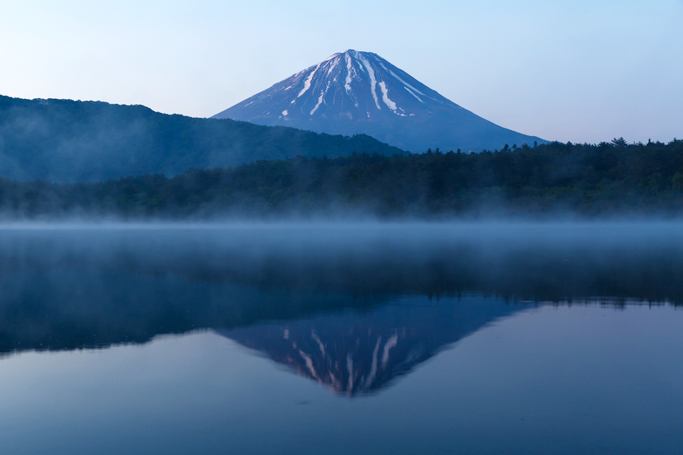 西湖からの富士山