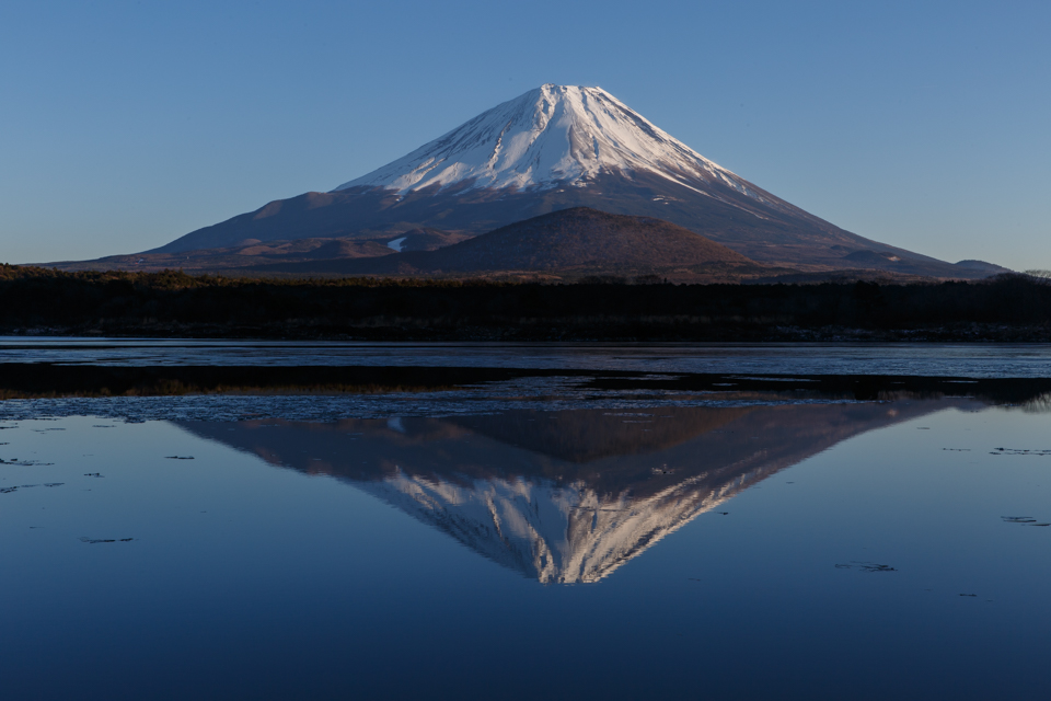 【富士山写真】 久しぶりに精進湖のリフレクション