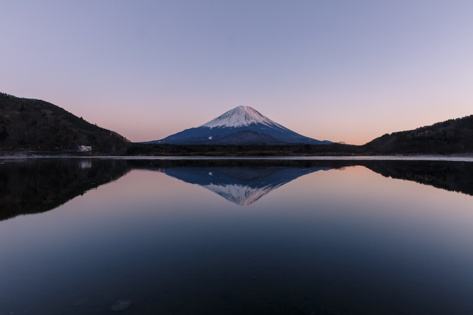 精進湖からの富士山