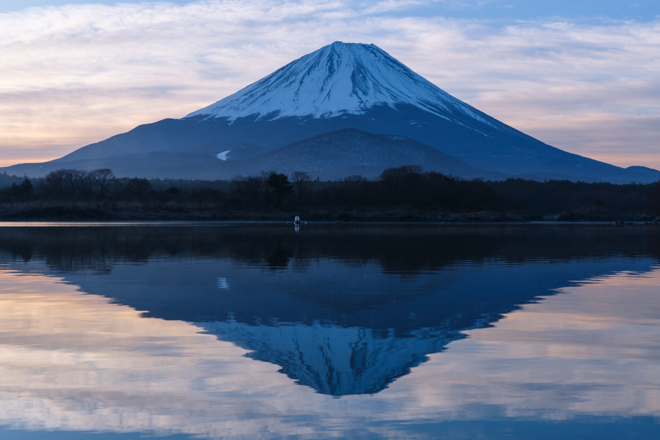 精進湖からの富士山