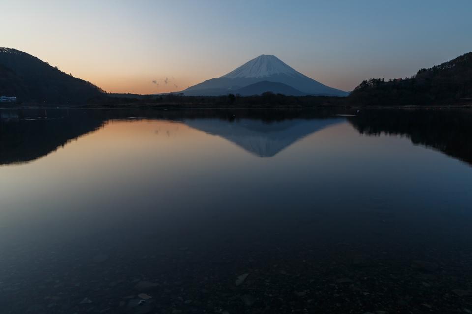 精進湖からの富士山