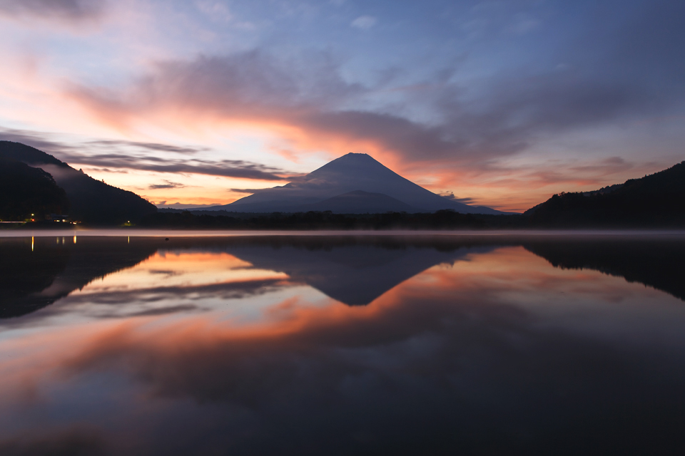 精進湖からの富士山