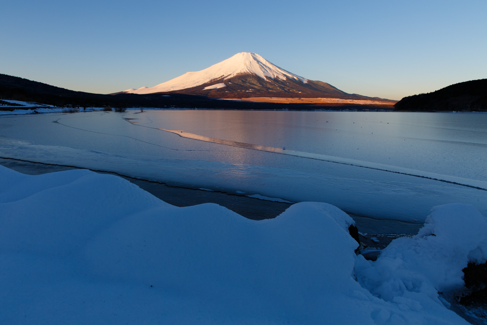 山中湖からの富士山