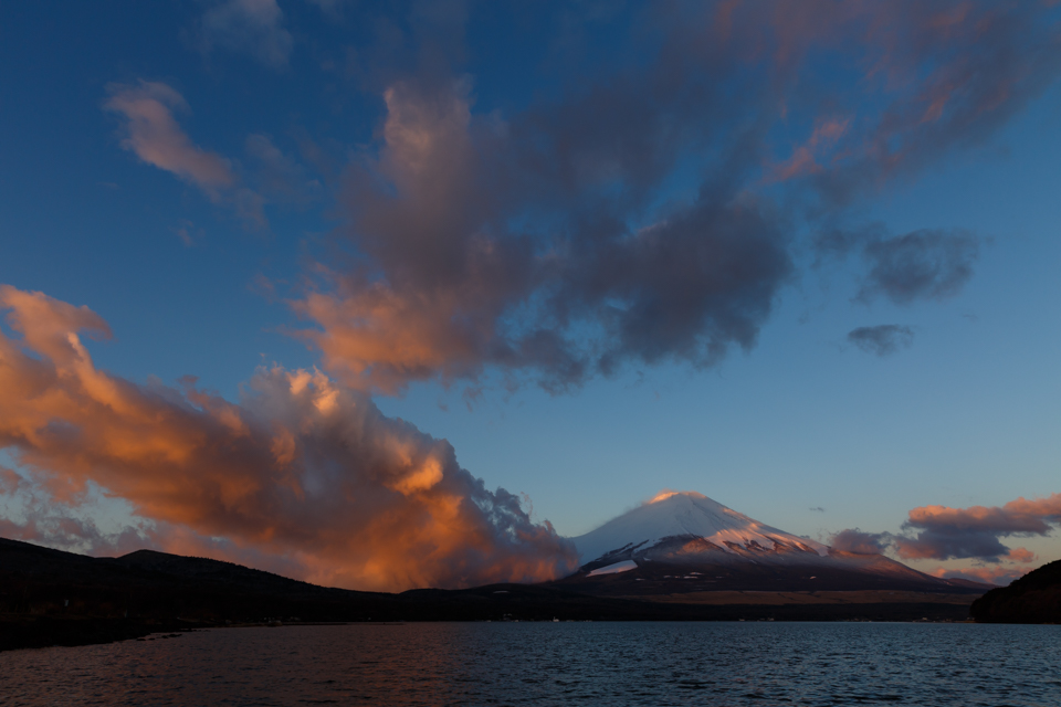 山中湖からの富士山