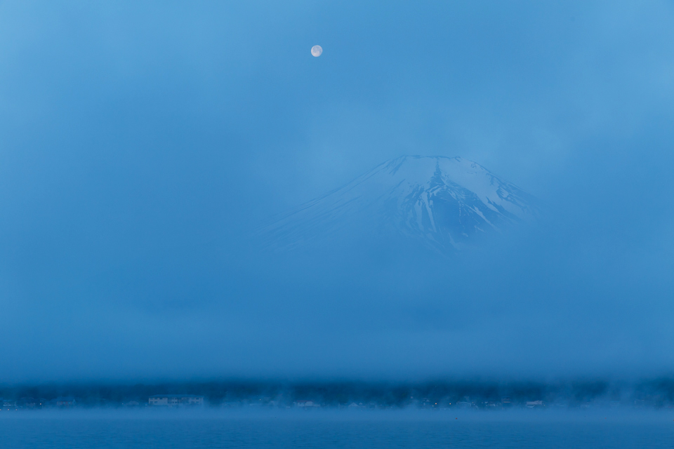 【富士山写真】 山中湖からのパール富士