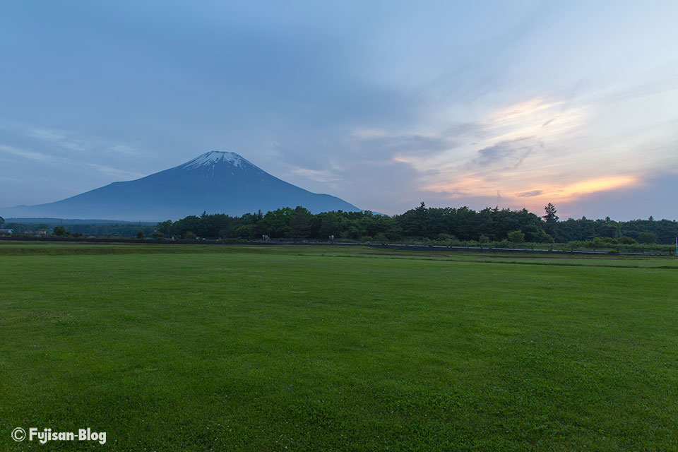 山中湖花の都公園からの富士山
