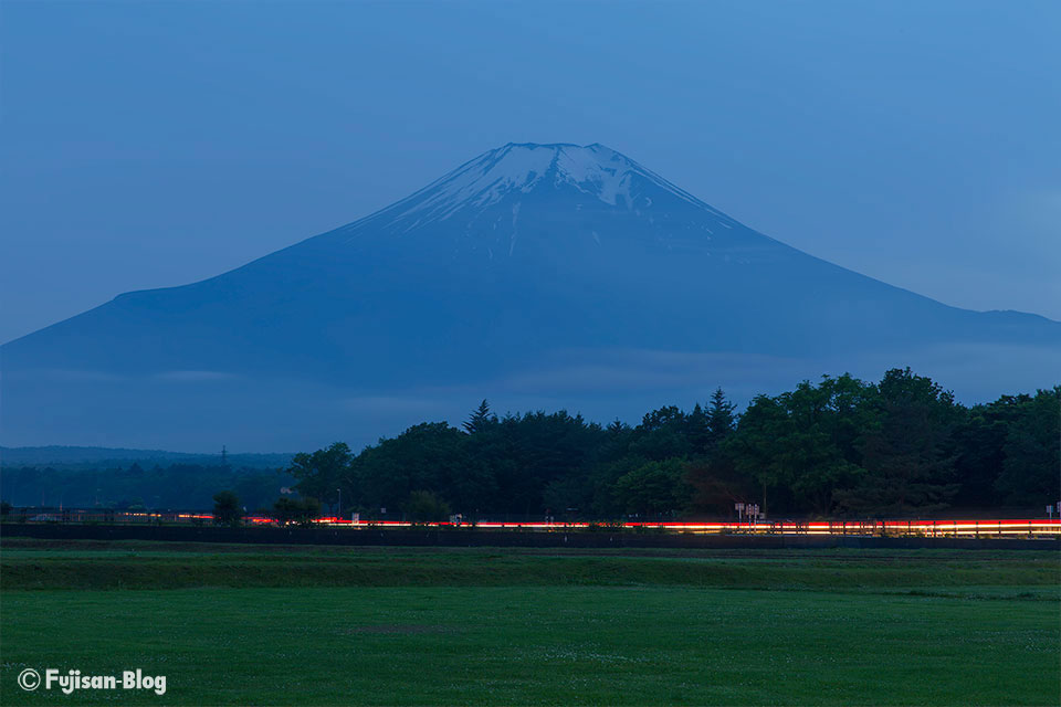 山中湖花の都公園からの富士山