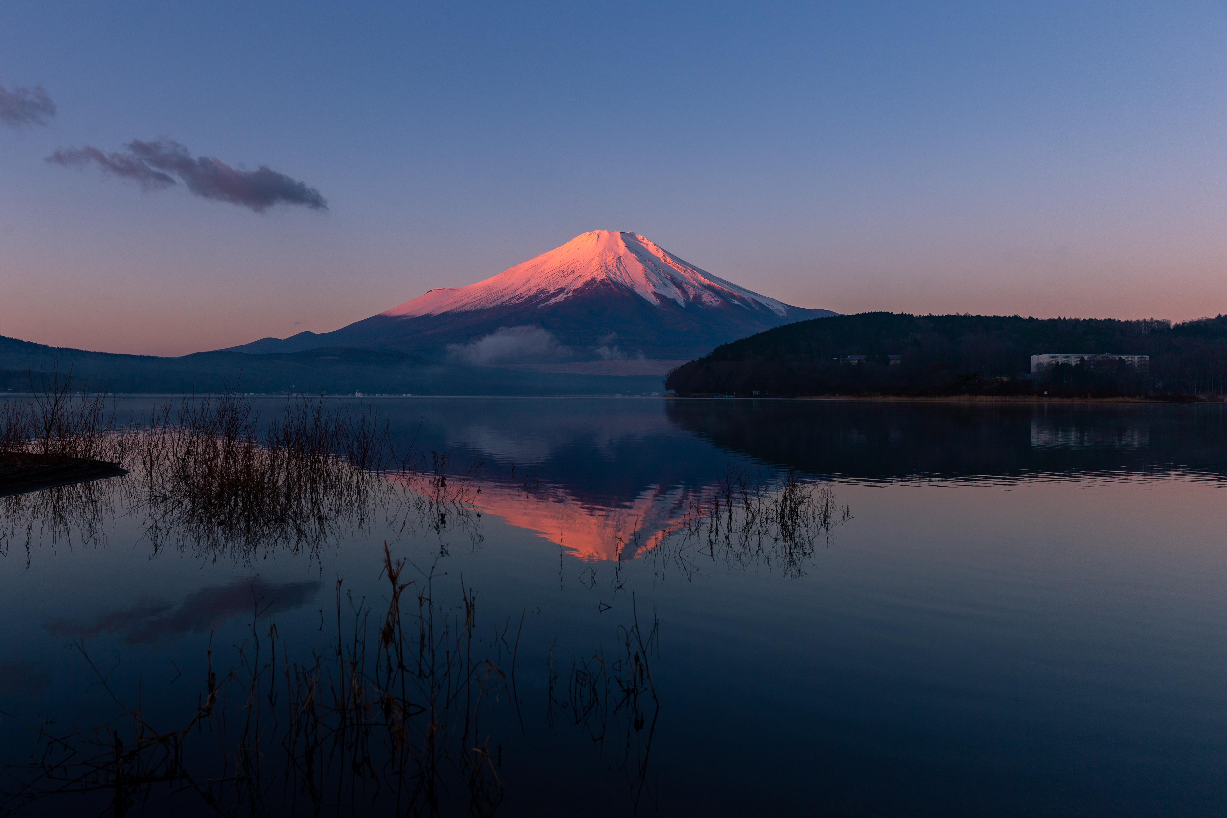 【富士山写真】2019年12月山中湖の紅富士