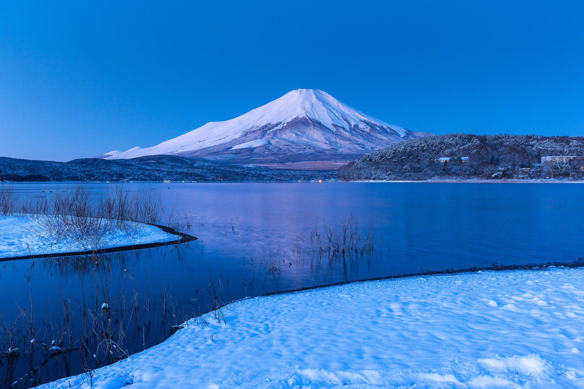 【富士山写真】2020年1月17日 山中湖村平野湖岸早朝