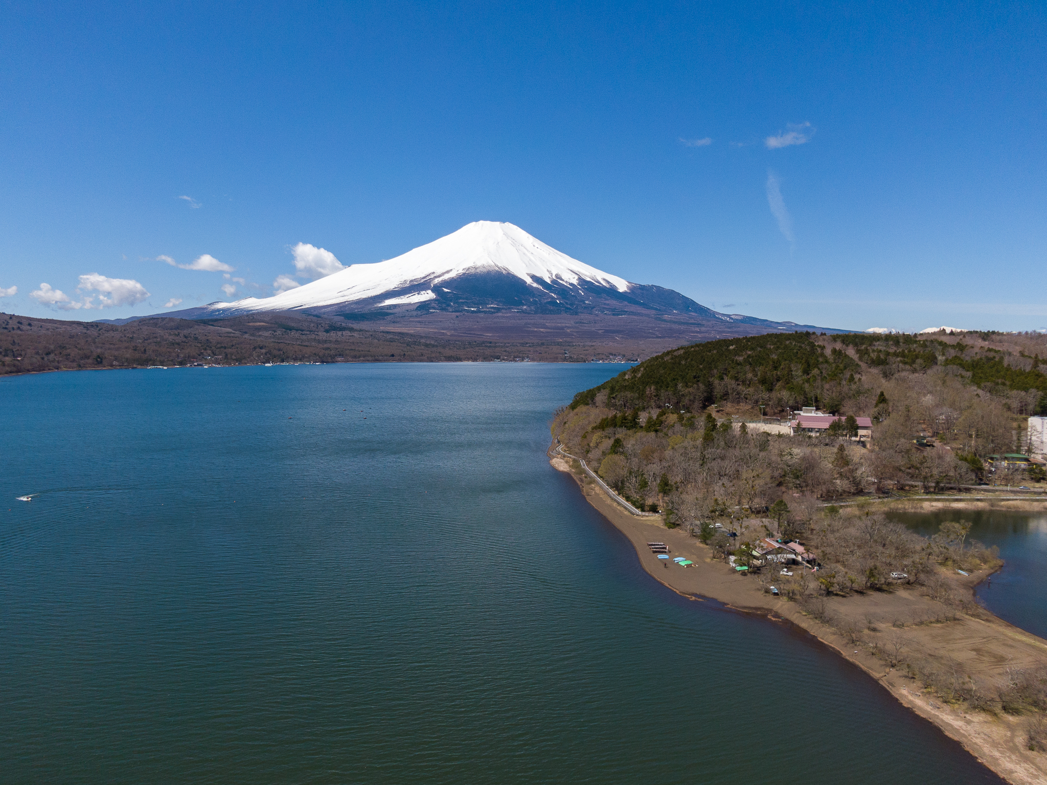 【富士山写真・ドローン】2020年4月19日 山中湖村みさきキャンプ場