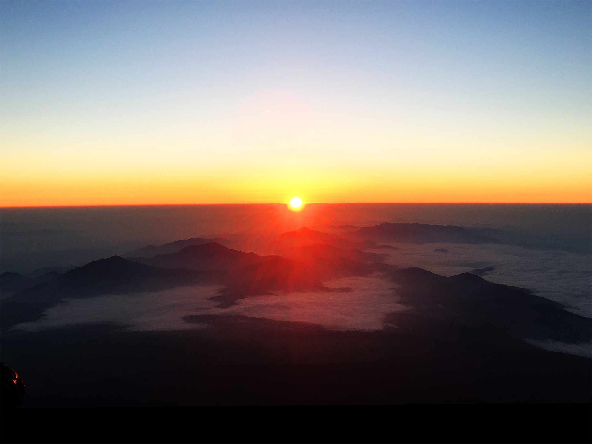 【富士登山情報】7月11日　富士山のご来光