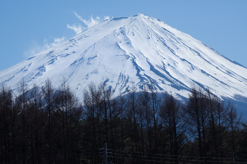 富士山9.5合目付近で４人滑落　2人心肺停止