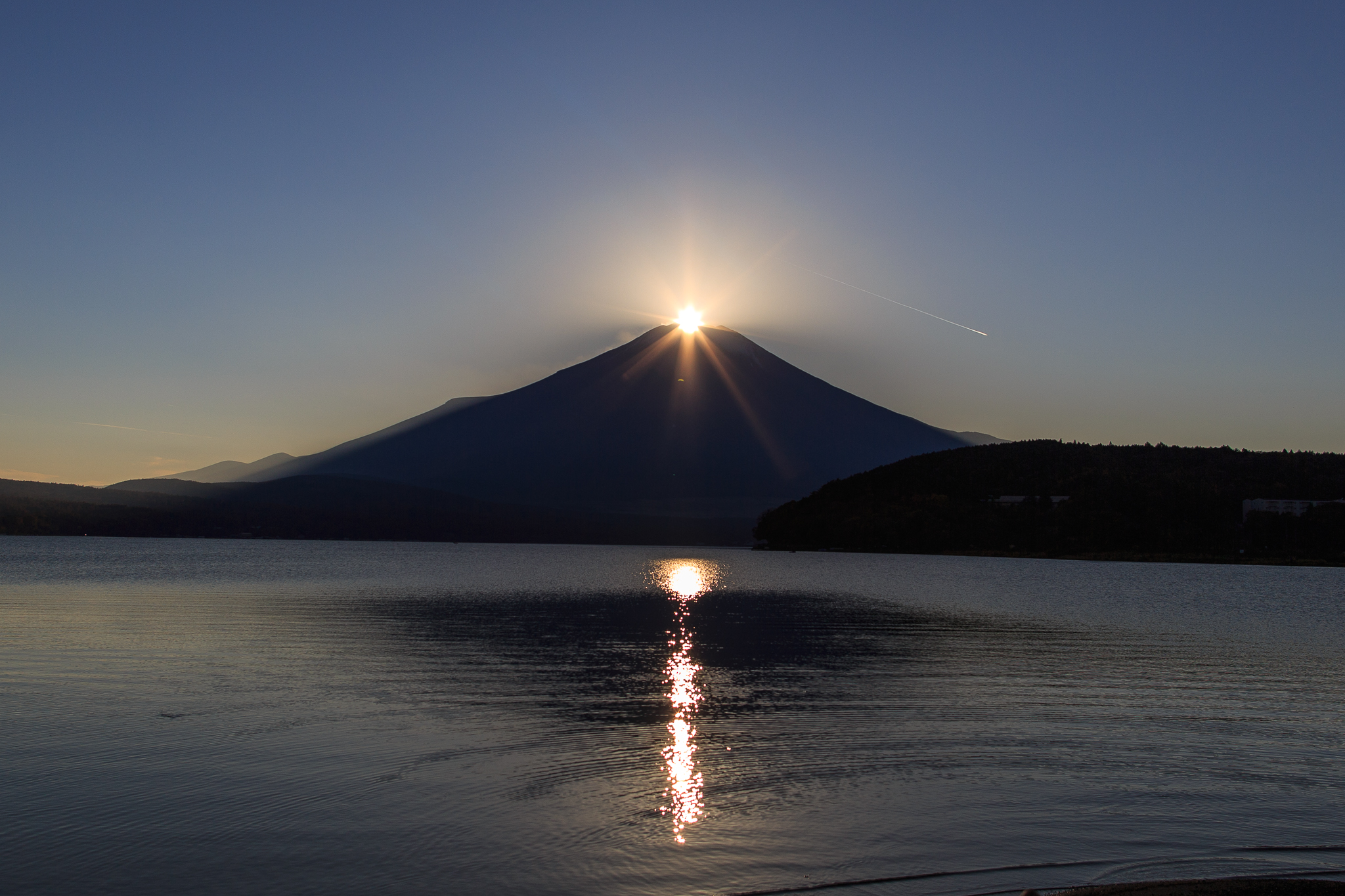 今週末は山中湖がオススメ