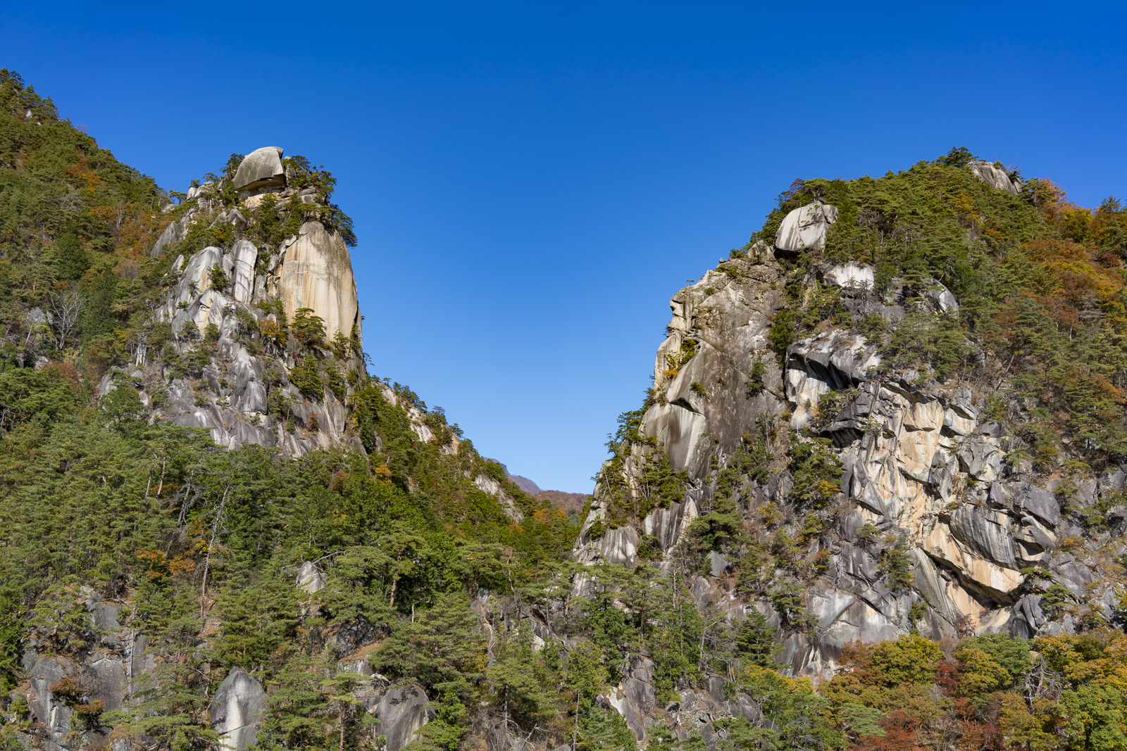 昇仙峡の紅葉《山梨随一の紅葉スポット》