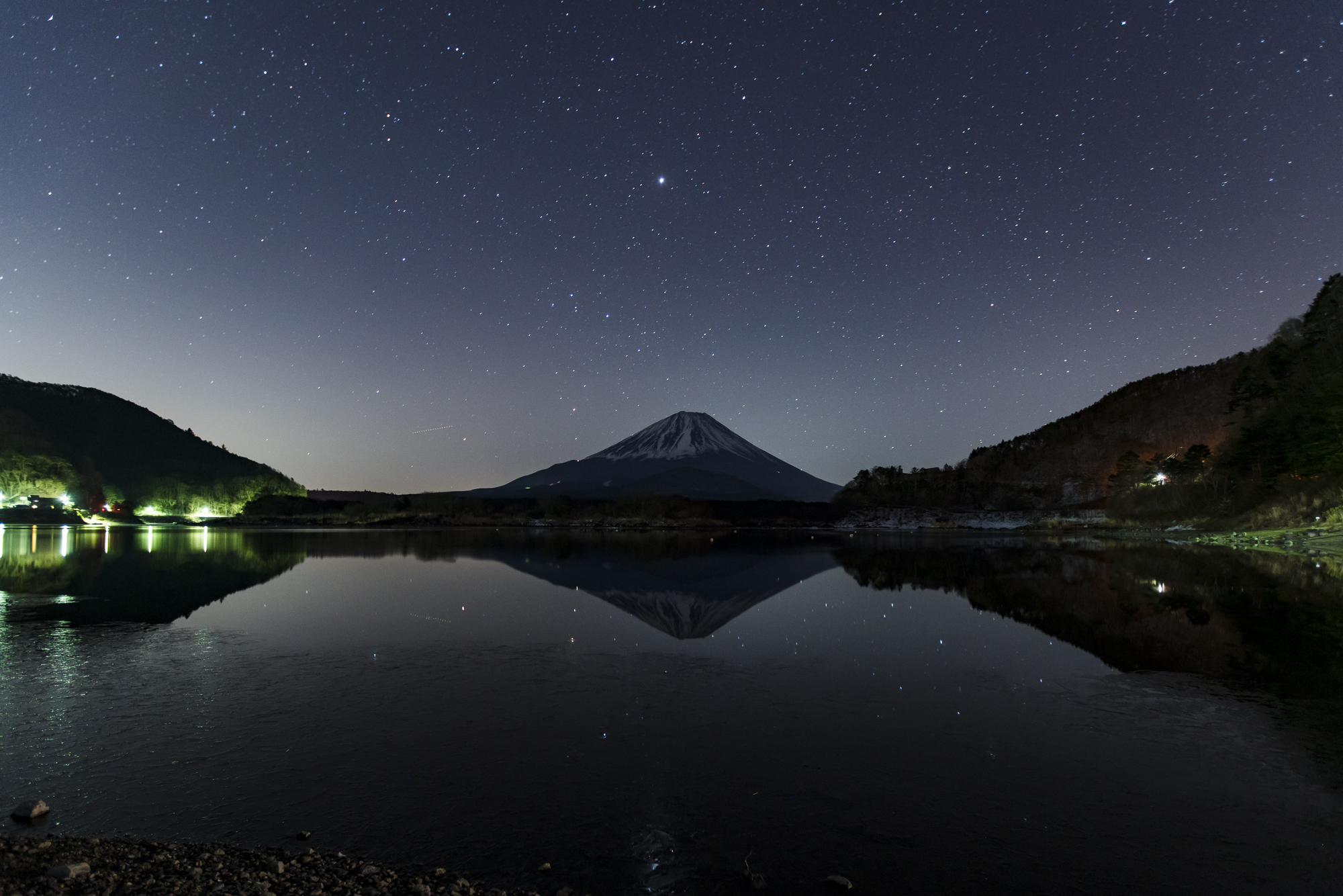 精進湖からの天の川